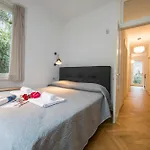 Teresa On Como's Lakeshore Villa Brienno