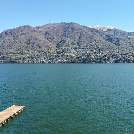 Teresa On Como's Lakeshore *