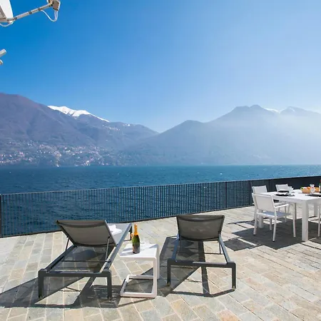 Teresa On Como's Lakeshore * Brienno