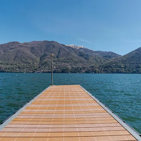 Teresa On Como's Lakeshore Вилла *