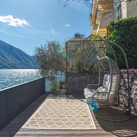 Teresa On Como's Lakeshore Вилла *