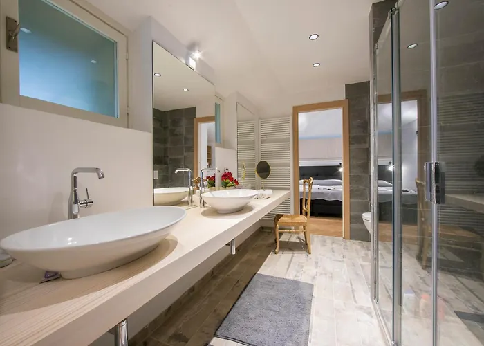 Teresa On Como's Lakeshore