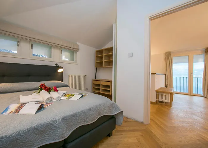 Teresa On Como's Lakeshore *