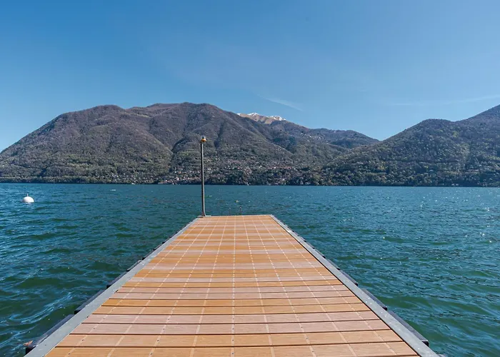 Teresa On Como's Lakeshore Вилла *