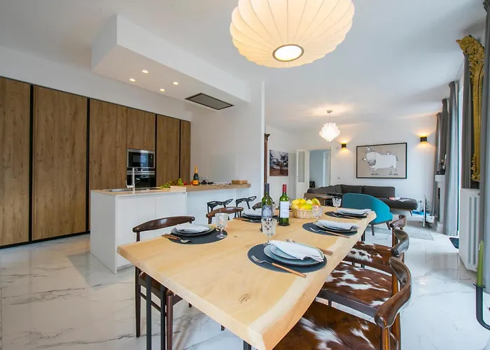 Вилла Teresa On Como's Lakeshore Brienno