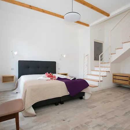 Teresa On Como's Lakeshore Brienno