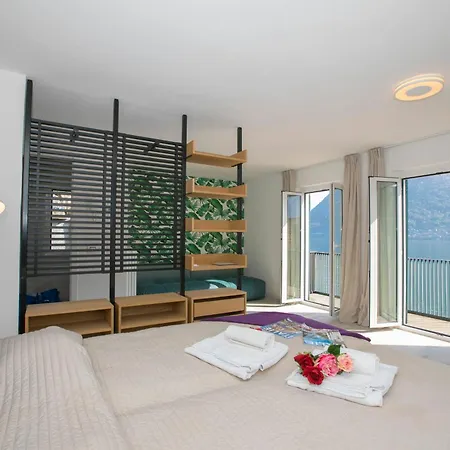 Vila Teresa On Como's Lakeshore *