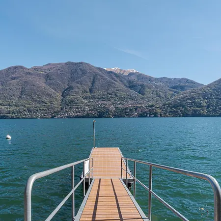 Teresa On Como's Lakeshore Vila