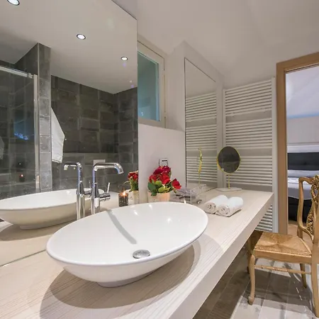 Teresa On Como's Lakeshore Vila *