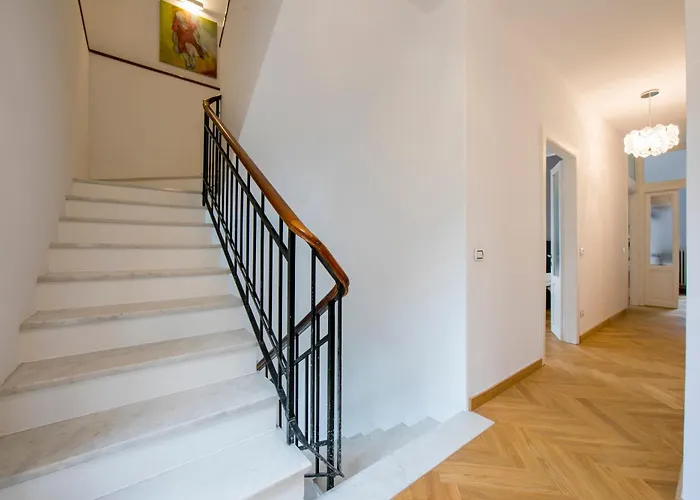 Teresa On Como's Lakeshore