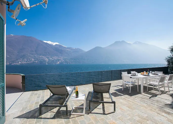 Teresa On Como's Lakeshore * Brienno